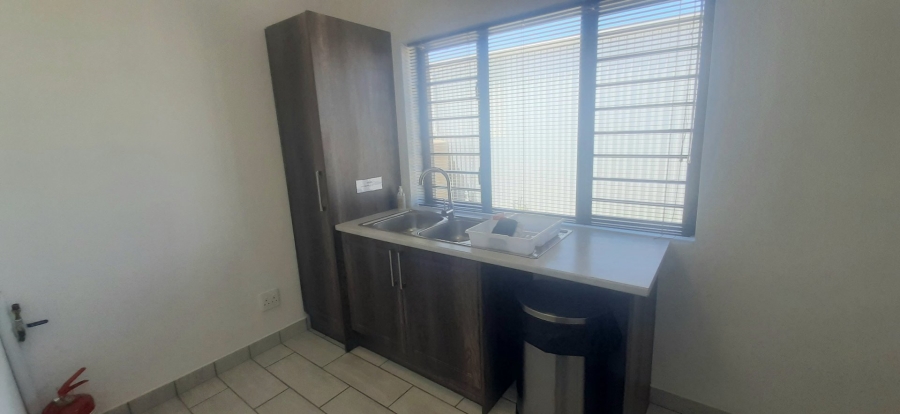 To Let 3 Bedroom Property for Rent in Albertinia Western Cape